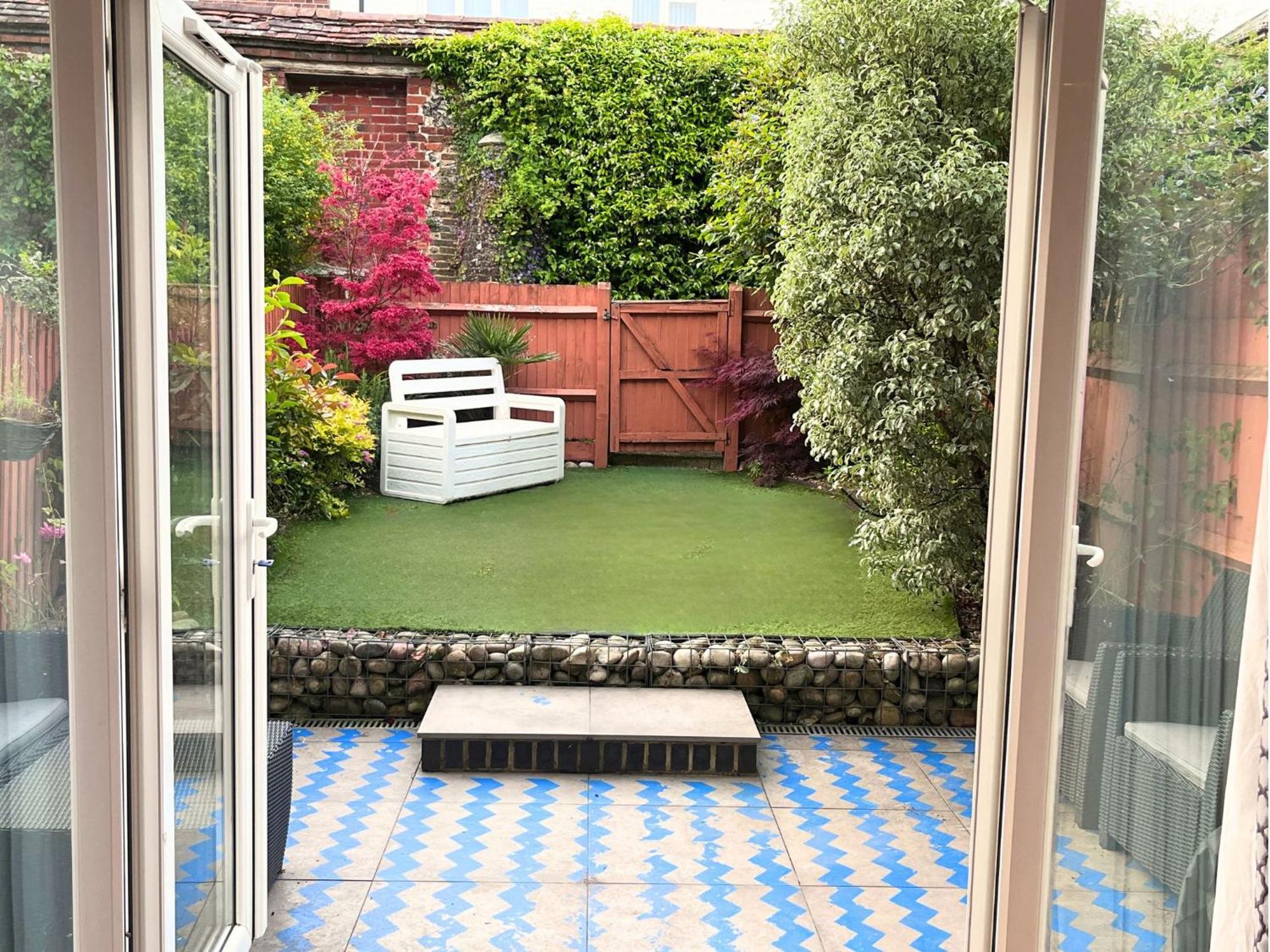 Jekyll'S On Hyde - Spacious Town House - Central Winchester - Free Parking, Sleeps 5 - By Xplus Stays Ngoại thất bức ảnh